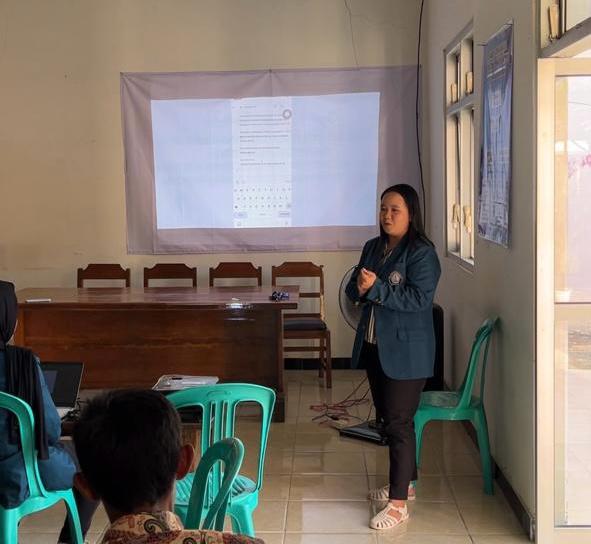 KKN UNDIP: Ketua RT dan Perangkat Sambeng Ditransformasi dengan AI