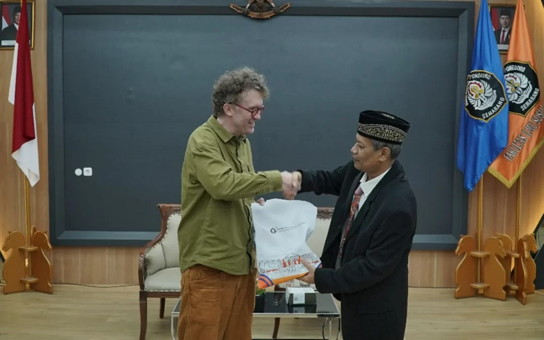 Prof. Nicholas Carah Explores Algorithmic Culture and Interdisciplinary Research in Department of Communication Science FISIP UNDIP’s Visiting Professor Program